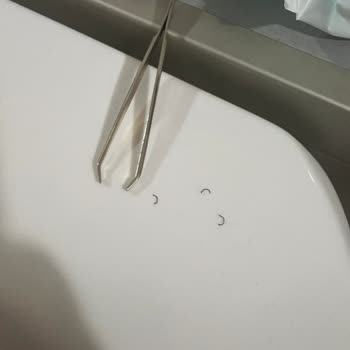 İgor Ayakkabı Igor Çocuk Ayakkabısında Metal Parçalar