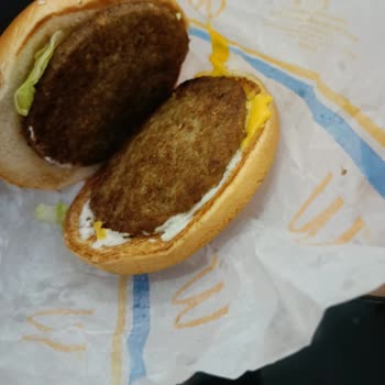 Trendyol Yemek McDonald's Siparişin Baştan Savma Hamburgeri