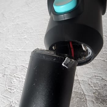 Fakir Bolt X Plus Aqua 8472 Dikey Şarjlı Kablosuz Süpürge