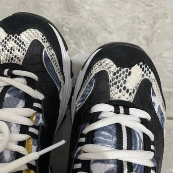 Skechers Marka 1 Haftalık Ayıplı Ürünün Arkasında Durmuyor Garanti Boş