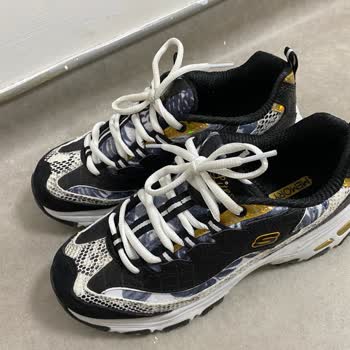 Skechers Marka 1 Haftalık Ayıplı Ürünün Arkasında Durmuyor Garanti Boş