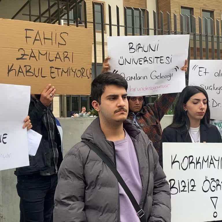 Biruni Üniversitesi Fahiş Zamları Ticarethane Resmen