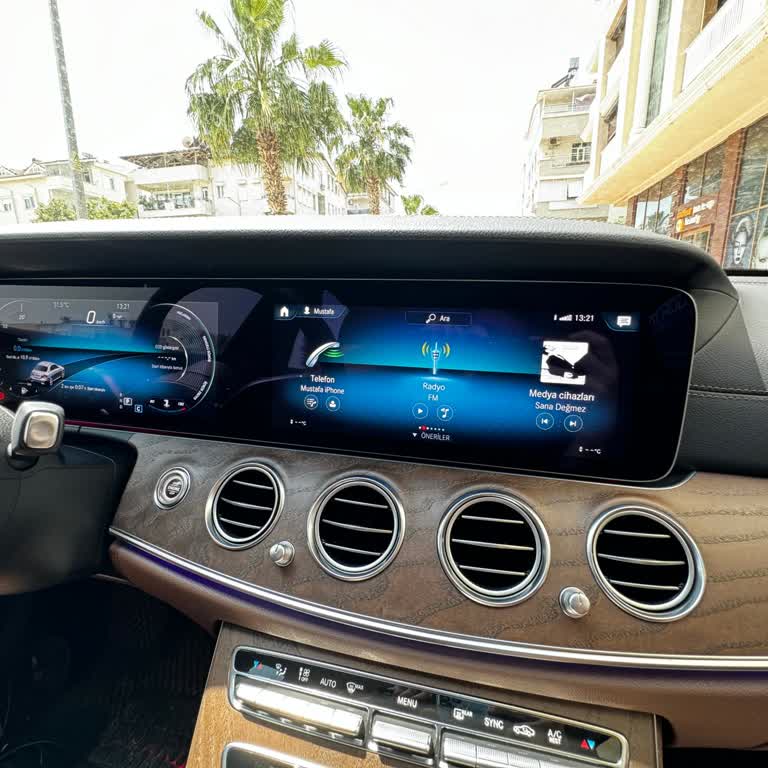 Mercedes-Benz Navigasyon Yazılım Yükleme Sorunu