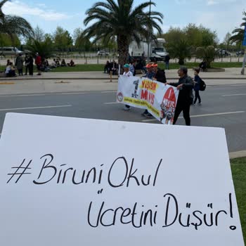 Biruni Üniversitesi Biruni Okul Ücretini Düşür!