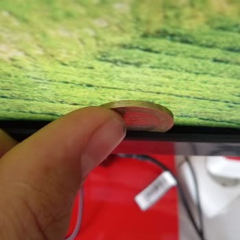 Samsung Monitör Çerçeve Sorunu.