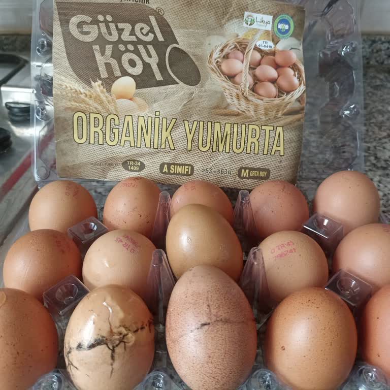Güzel Köy Organik Yumurta : Çatlaklar Yapıştırıcı İle Kamufle Edilmiş!