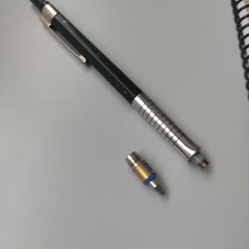 Faber-Castell Yere Düşmesi Sonucu Uç Kısmı Kırıldı Yedek Parça Temini Gerekiyor