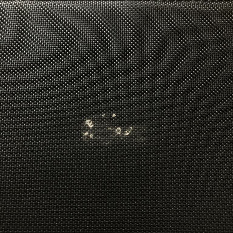 Lacoste Çantanın Amblemi Düştü