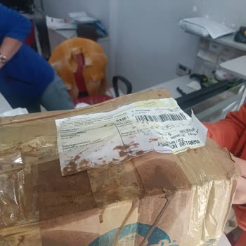 Sürat Kargo İle Gönderilen Anahtarlıklara Sıvı Gıda Dökülmesi