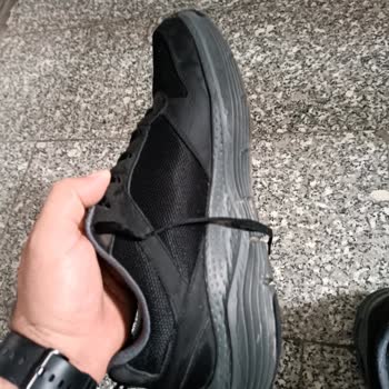 Skechers Marka Ayakkabı 1 Ay Bile Kullanılmadan İç Astar Sorunu!