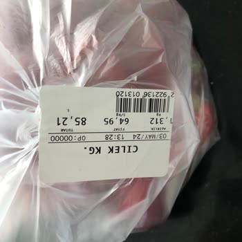 Fix Gross Lütfen Çürük Çilek Satarak Müşterilerinizi Üzmeyin