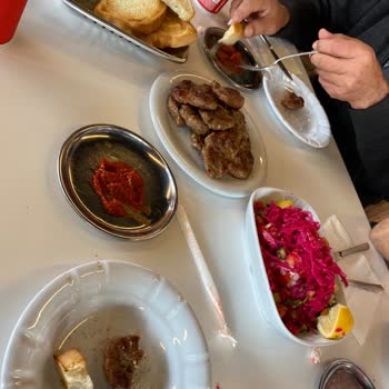 Köfteci Yusuf Yemedik Yemek Parası İstiyorlar