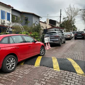 Beşiktaş Belediyesi Beşiktaş'ta Kamusal Alan İşgali Şikayeti