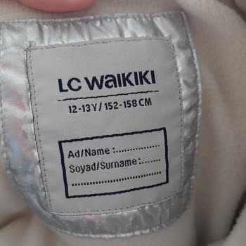 LCW Kız Çocuk Montunda Renk Solması Sorunu