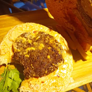 Tutarsızlıklardan Acaba Mekan Sahibinin Haberi Var Mı?