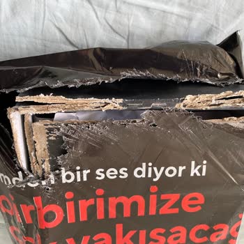 Boyner'den Alınan Ayakkabı İlk Giydiğimde Yırtıldı.