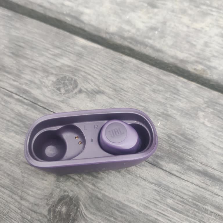 JBL Kulaklık Teki Kayboldu