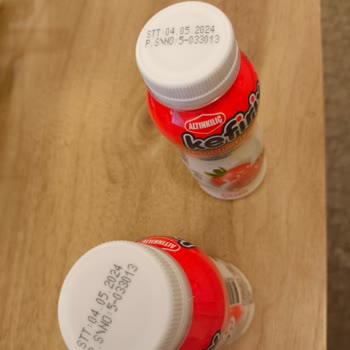 Carrefour SA Kefir Bozuk Çıktı Ve Kapağı Açar Açmaz Taştı