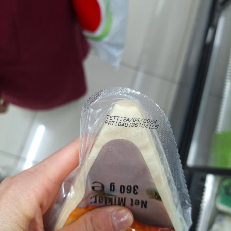 A101 Tarihi Geçmiş Ürünün Rafta Olması