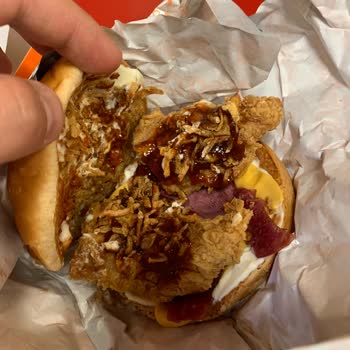 Popeyes Olmayan Burgerin, Hile Yapılarak Satışı