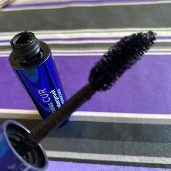 Flormar Waterproof Rimel Akıyor!