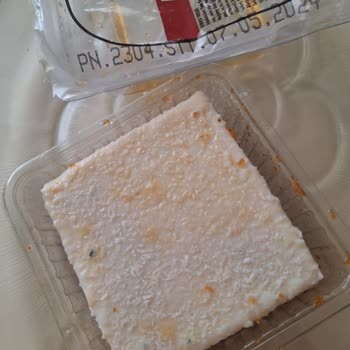 BİM Den Kıbrıs Tatlısı Aldım Ama Küflenmiş