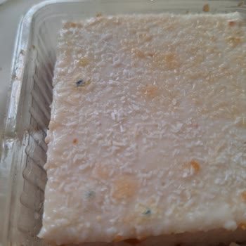 BİM Den Kıbrıs Tatlısı Aldım Ama Küflenmiş