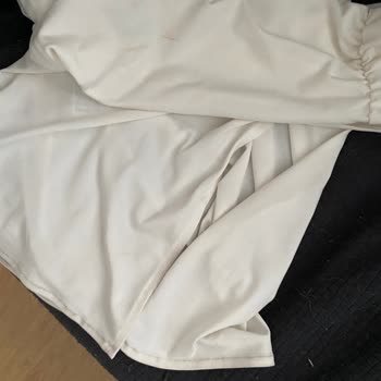 Bershka Pislik İçinde Bir Elbise