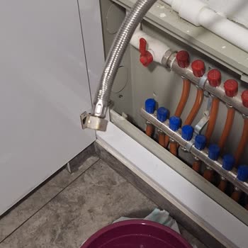 Servis Hizmetleri (0850 840 92 12) Hizmet Sıfır, Yetkili Değiller