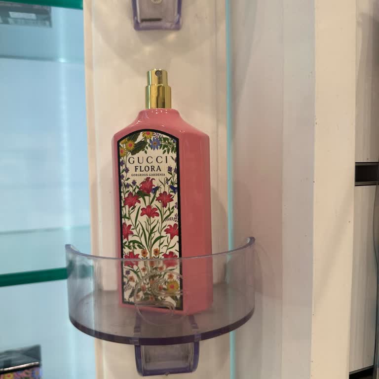 Carousel Sevil Parfümeri Gucci Flora Sahte Kusurlu Parfüm