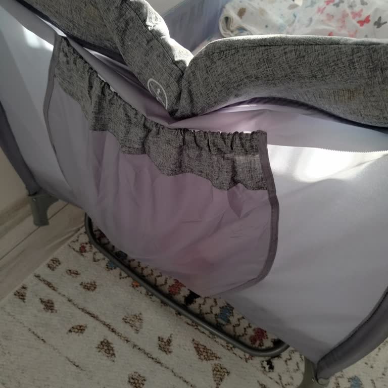 Sunnybaby Park Yatak Sağ Tarafı Kendiliğinden Kapanıyor