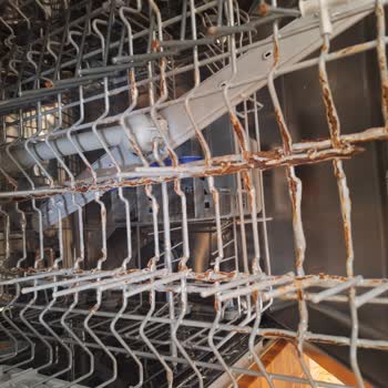 Beko 4001 Bulaşık Makinesi Üst Sepet Paslanma Sorunu