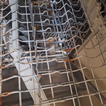 Beko 4001 Bulaşık Makinesi Üst Sepet Paslanma Sorunu