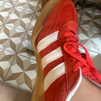 adidas Sorunlu Ürünün Arkasında Durmayan Şirket