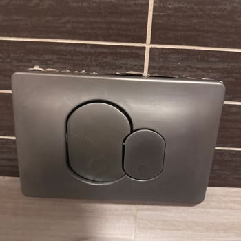 Vitra Rezervuar Kapağının Düğmesi Kendiliğinden Bozuldu