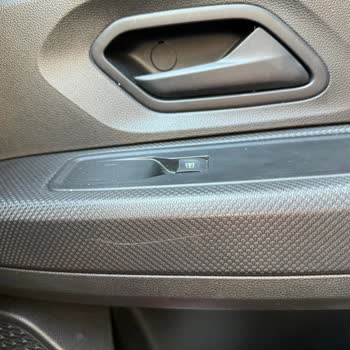 Sadıkoğulları Otomotiv Denizli Sıfır Aracıma Zarar Verdi Muhatap Yok