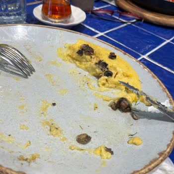 Beyaz Fırın Tabaktan Çıkan Taş İle Şahane Kahvaltı Deneyimi