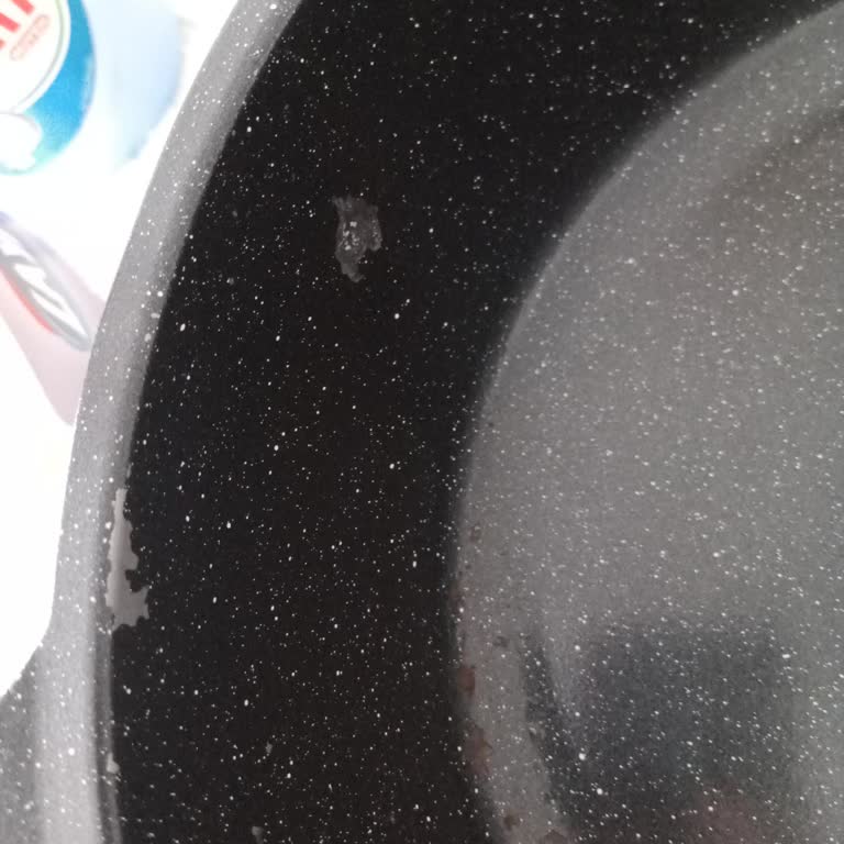 Thermoad Granit Tencere Kabuk Sokuluyor