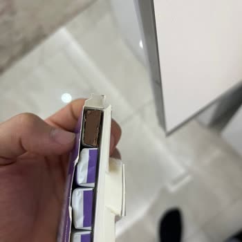 Milka Kutu İçinden Hasarlı Paketi Yırtık Çikolata Çıktı