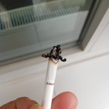 Parliament Sigara Şikayeti