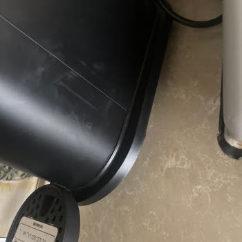 Nespresso Vertuo Next Altından Kahve Damlatıyor