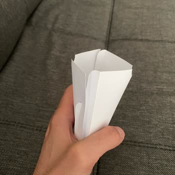 Zen Davetiye Değil A4 Kağıdı Yolladı