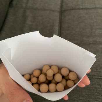 Zen Davetiye Değil A4 Kağıdı Yolladı