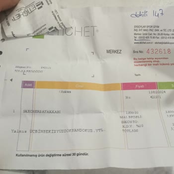 Skechers Fiyatları Pahalı Ama Kaliteleri İyice Düşmüş Ürünlerin.