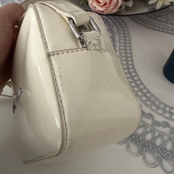 Tommy Hilfiger Tommy Çantamın Askı Kısmı İki Taraftan Da Koptu