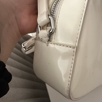 Tommy Hilfiger Tommy Çantamın Askı Kısmı İki Taraftan Da Koptu