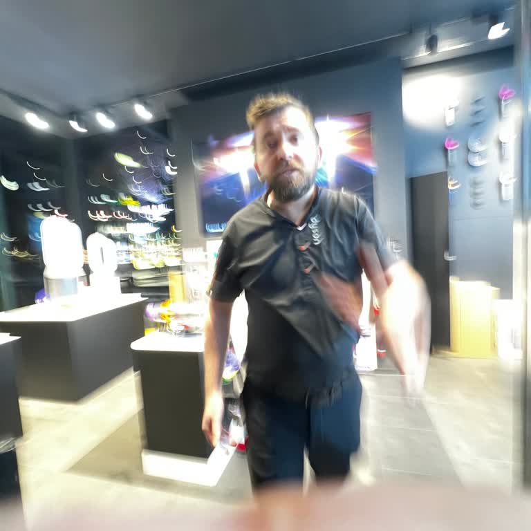 Dyson Meydan AVM Personeli