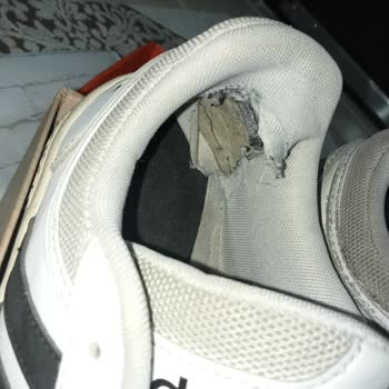 In Street FLO Mağazası Adidas Ayakkabı Değişim Sorunu