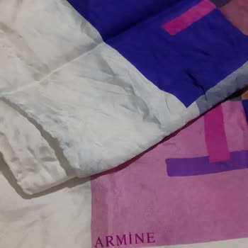 Armine  Başörtüsü Sorunu!