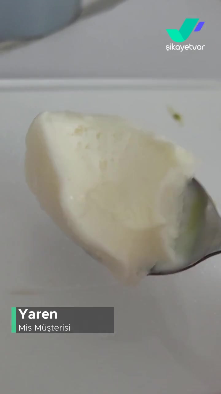 Mis Dondurmamın İçinden Kıl Çıktı!! videonun kapak resmi